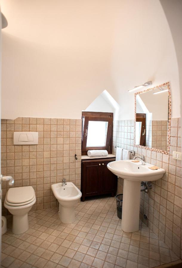 알베르벨로 Trullo Giardino Fiorito B&B 외부 사진